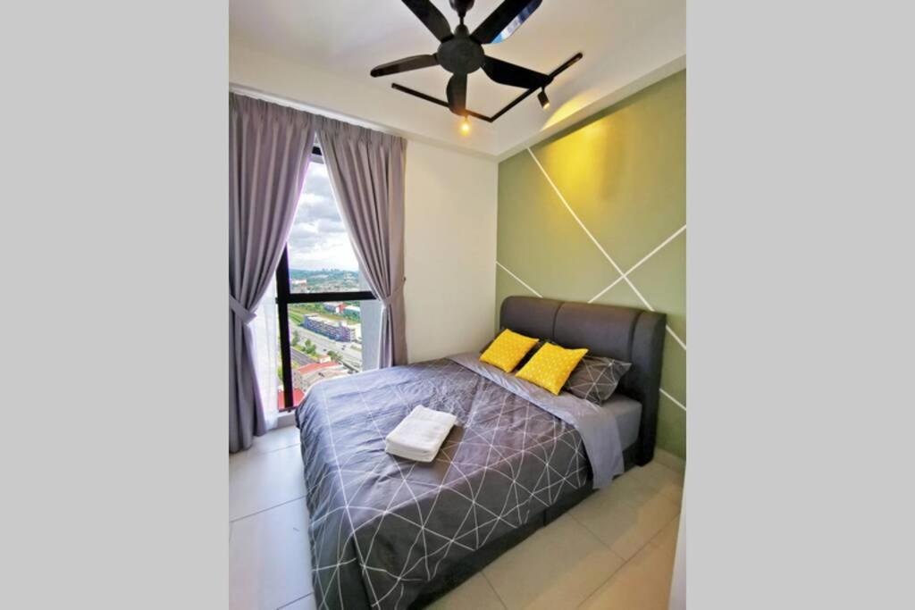 Astetica Pool & Lake View High Floor 100Mbps Wifi Netflix Seri Kembangan Bagian luar foto