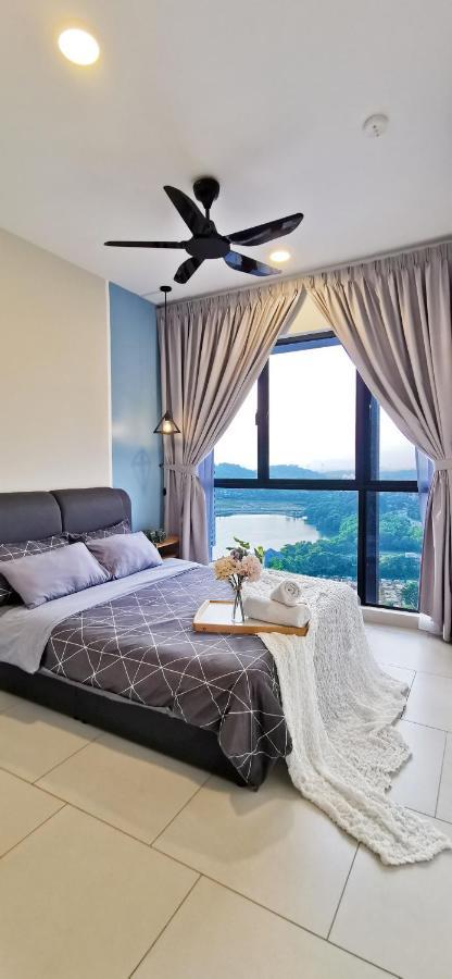 Astetica Pool & Lake View High Floor 100Mbps Wifi Netflix Seri Kembangan Bagian luar foto